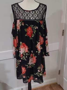 HeartSoul Black Floral Open-Shoulder Lace Yoke Swing Dress - Size 2X